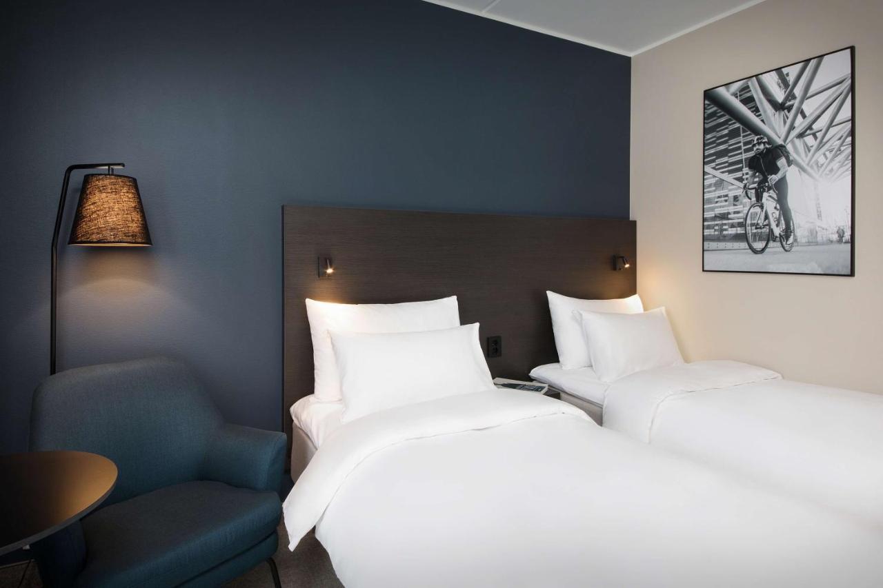 Park By Radisson Oslo Airport West 4*