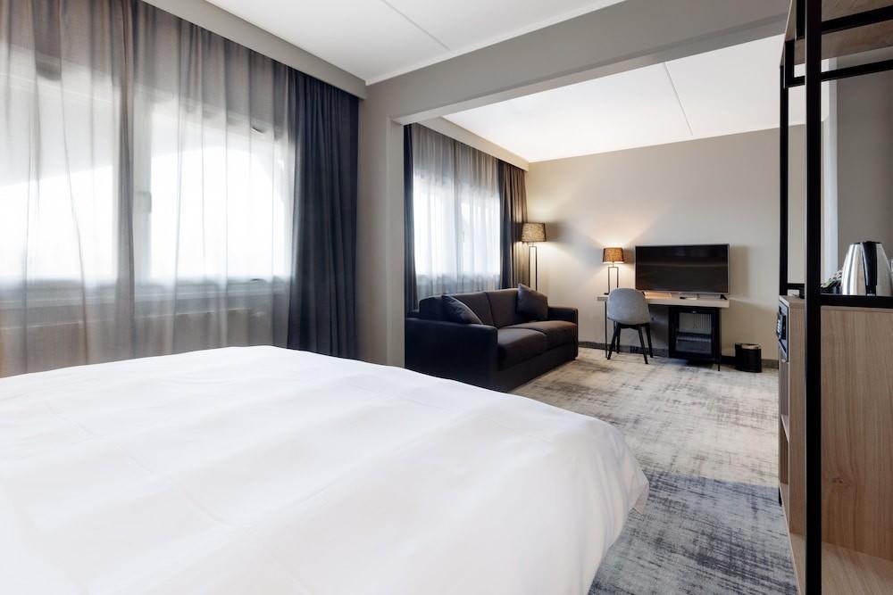 Hotel Park By Radisson Oslo Airport West 4*