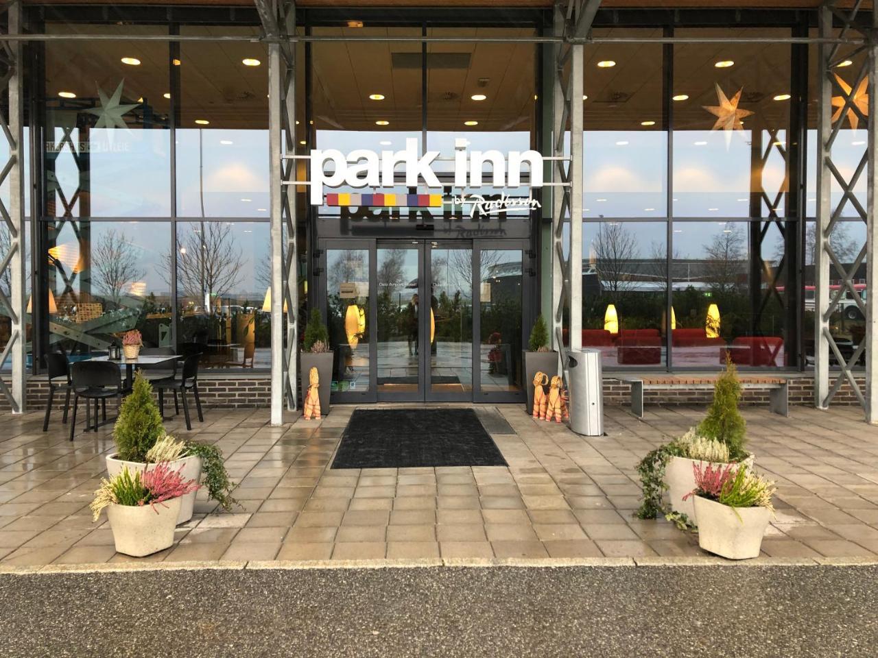 Park By Radisson Oslo Airport West Hotel